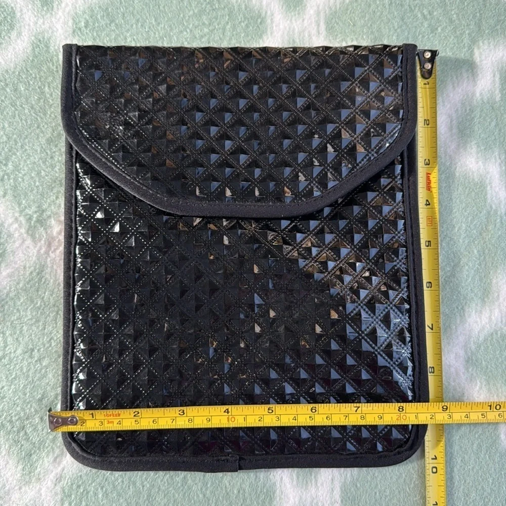 Studio C tablet sleeve by Carolina Pad - black
